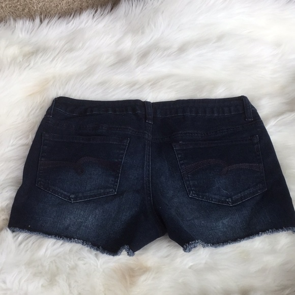 Sequins Justice Jean Shorts - Picture 4 of 4